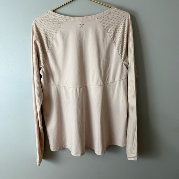 CALIA by Carrie Underwood Light Pink Long Sleeve Tee - Picture 2 of 7